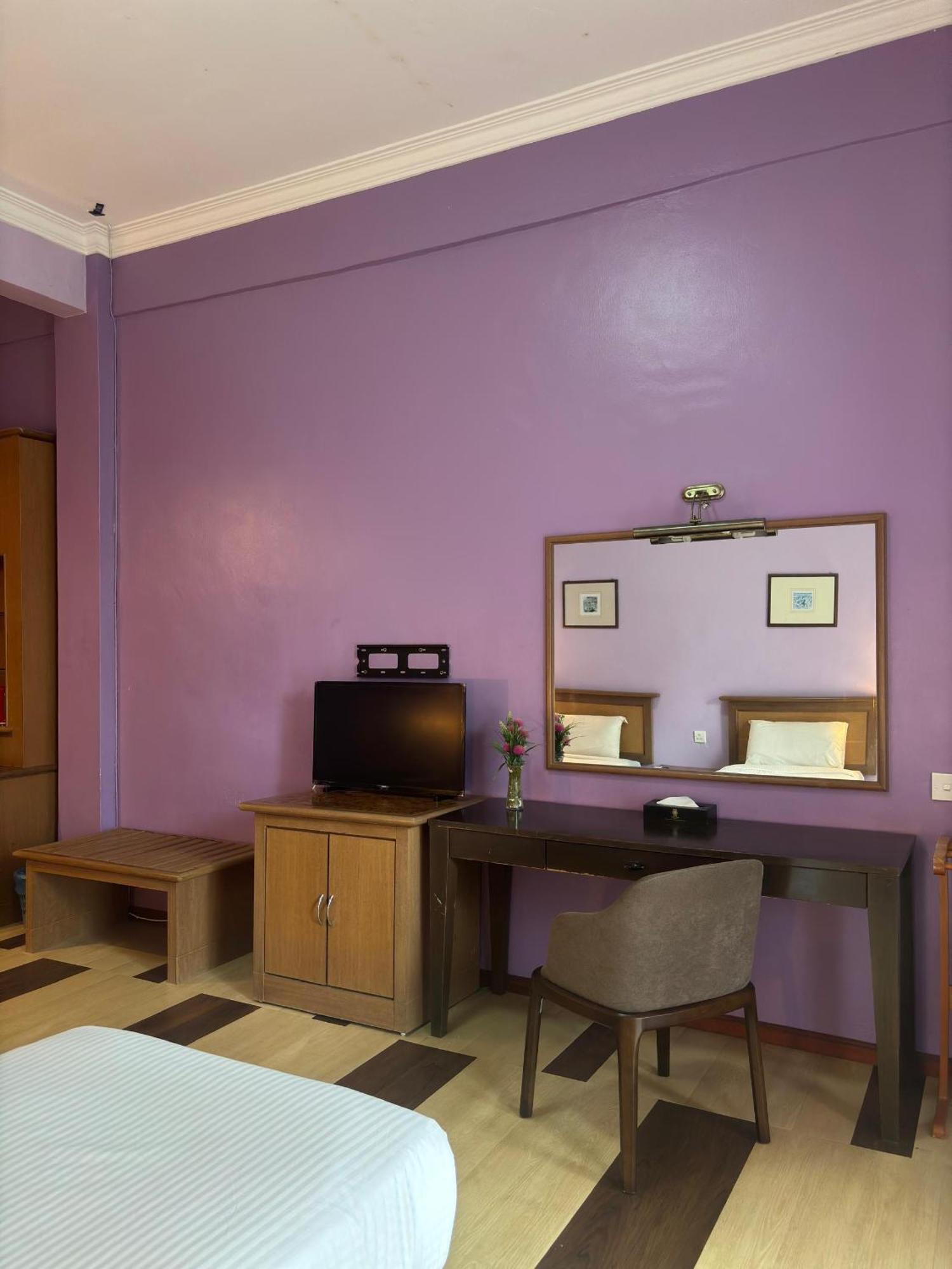 Hotel Uitm Dungun Batu Lima エクステリア 写真